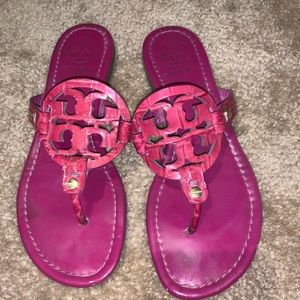 tory burch magenta sandals